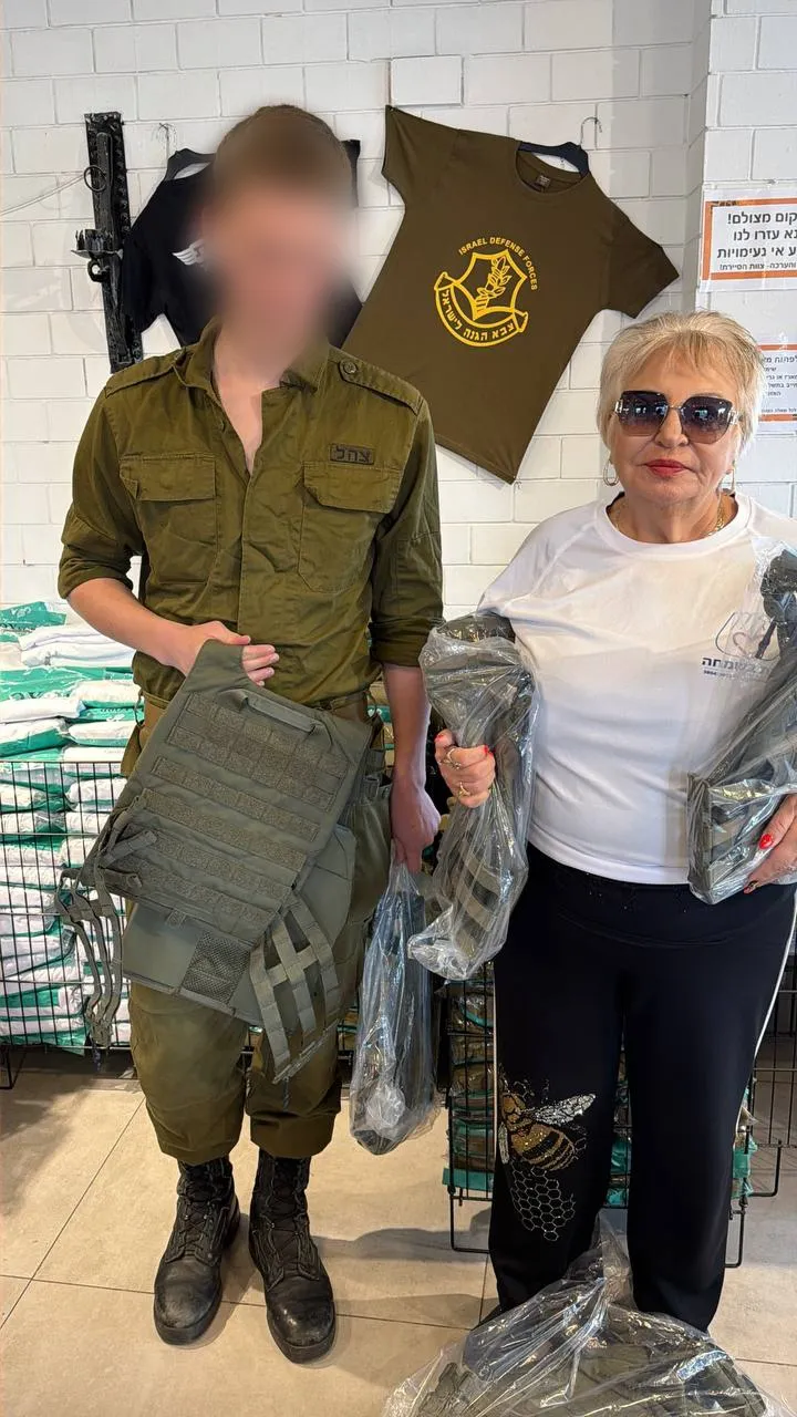 לתת בשמחה — מהשטח